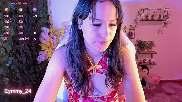 Snapshot of Eymmy_24 chatting on June 30, 1:39 am Eymmy 24 online show from June 30, 1:39 am