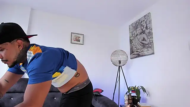 DeimonOficial online show from February 8, 8:23 pm