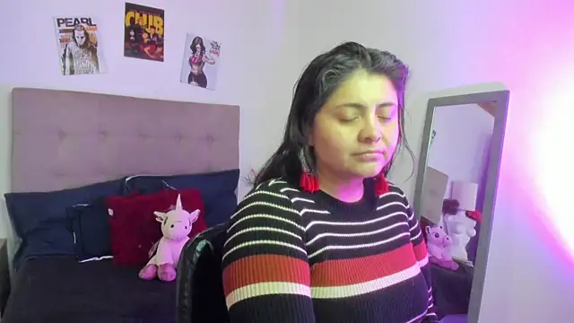 TifanyAmazinng online show from February 5, 12:21 pm