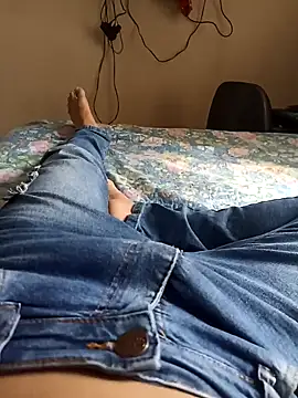 Snapshot of comobucetinhas chatting on September 12, 7:03 pm comobucetinhas online show from September 12, 7:03 pm