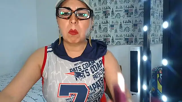 Snapshot of SweetCatheryne chatting on July 3, 6:03 pm SweetCatheryne online show from July 3, 6:03 pm