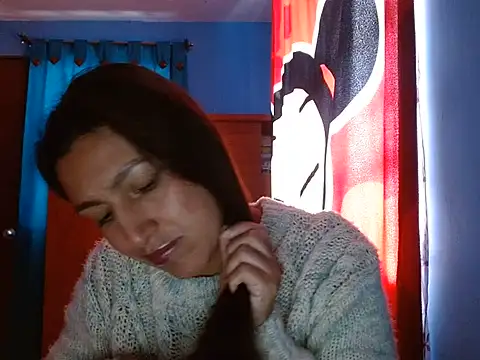 SarahFriendly online show from June 24, 3:22 pm