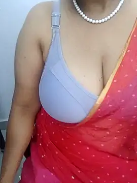 Snapshot of tami_lavanya chatting on April 12, 3:33 am tami lavanya online show from April 12, 3:33 am