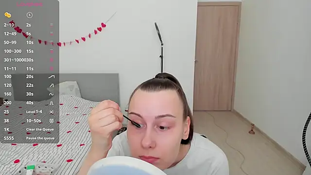 Kelly Cartier online show from February 27, 11:21 am