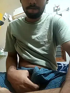 Snapshot of mayur_raaje chatting on July 5, 3:23 am mayur raaje online show from July 5, 3:23 am