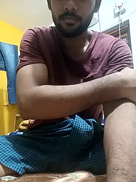 Snapshot of mayur_raaje chatting on July 8, 12:31 pm mayur raaje online show from July 8, 12:31 pm