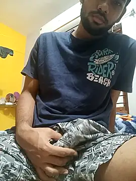 Snapshot of mayur_raaje chatting on July 13, 8:39 am mayur raaje online show from July 13, 8:39 am