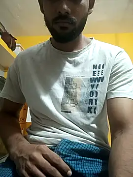 Snapshot of mayur_raaje chatting on August 7, 6:10 pm mayur raaje online show from August 7, 6:10 pm