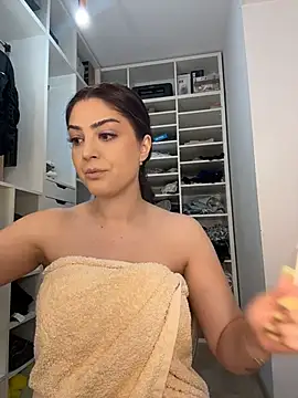 Snapshot of Lexi_Storm chatting on June 13, 5:05 am Lexi Storm online show from June 13, 5:05 am