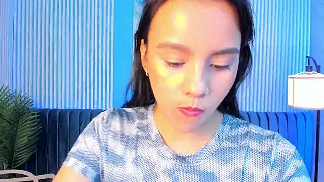 ariannaliss online show from December 21, 3:30 pm