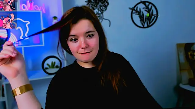 nika-still online show from February 23, 9:56 pm