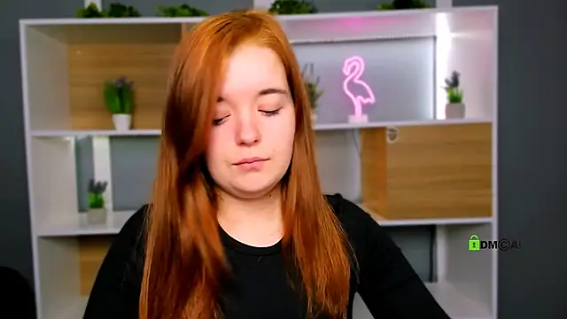 nika-still online show from February 28, 4:52 pm