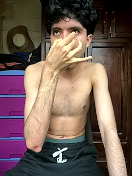 Axel-Mejia online show from November 20, 12:49 pm