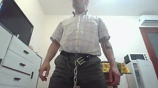 Snapshot of Lynceus chatting on May 18, 5:19 pm Lynceus online show from May 18, 5:19 pm