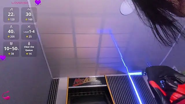 Jenie fire  online show from December 5, 8:27 pm