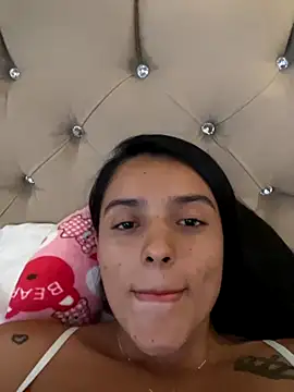 Snapshot of AnaaFaith_ chatting on October 23, 7:56 pm AnaaFaith online show from October 23, 7:56 pm