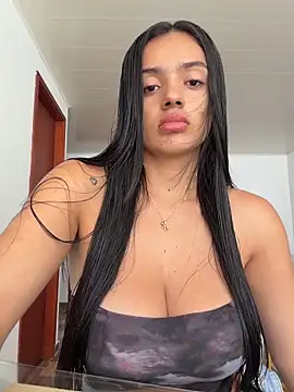 Snapshot of AnaaFaith_ chatting on June 21, 6:10 pm AnaaFaith online show from June 21, 6:10 pm