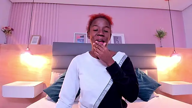  emma willliams  online show from November 5, 1:55 pm