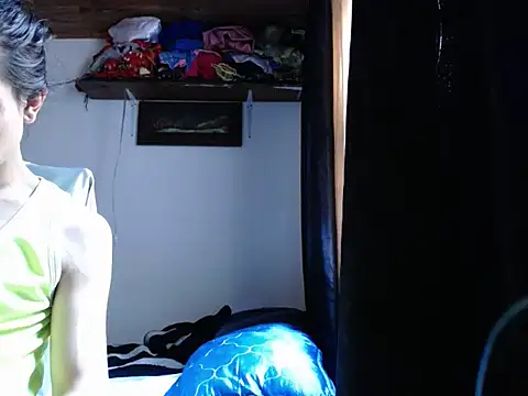 sashastarfire online show from November 20, 6:29 pm