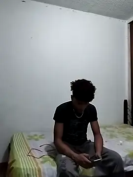 Snapshot of Manuel_Mateus1 chatting on September 24, 4:05 am Manuel Mateus1 online show from September 24, 4:05 am