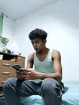 Snapshot of Manuel_Mateus1 chatting on October 7, 1:03 am Manuel Mateus1 online show from October 7, 1:03 am