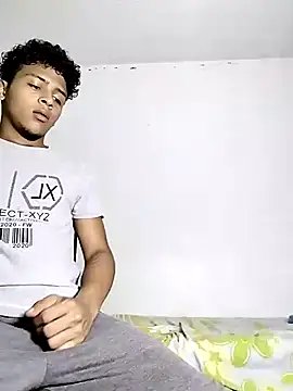 Snapshot of Manuel_Mateus1 chatting on October 8, 12:41 am Manuel Mateus1 online show from October 8, 12:41 am