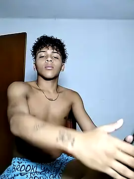 Snapshot of Manuel_Mateus1 chatting on October 25, 1:13 am Manuel Mateus1 online show from October 25, 1:13 am