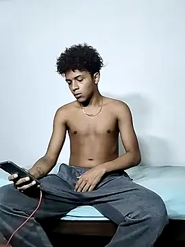 Snapshot of Manuel_Mateus1 chatting on November 25, 5:13 pm Manuel Mateus1 online show from November 25, 5:13 pm