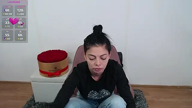 LadyLiia online show from May 1, 3:55 am