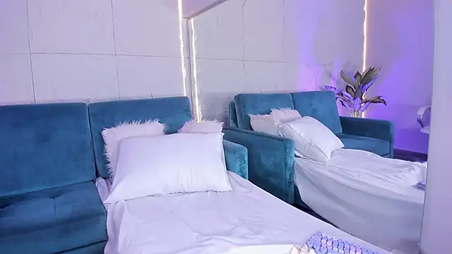 DulceGreem online show from February 24, 8:07 pm