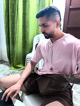 giannis090 online show from March 8, 2:04 am