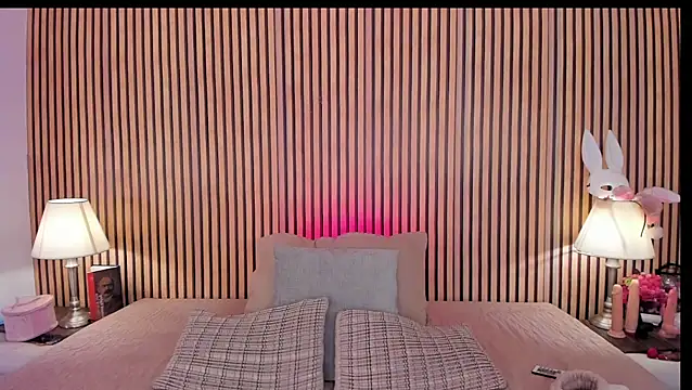 keeyla stone online show from January 12, 10:59 pm