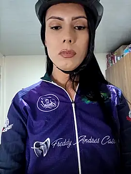 Snapshot of grecia_live69 chatting on November 10, 3:38 am grecia live69 online show from November 10, 3:38 am