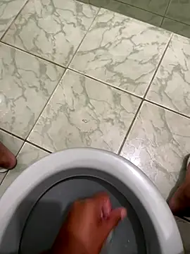 Kaua11225 online show from November 12, 5:57 pm