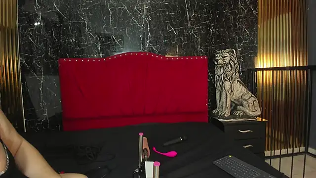 VanessaHard as online show from March 9, 3:32 am