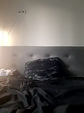 DragonFoxie online show from September 12, 3:23 pm