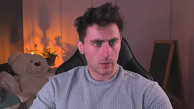 Oscar Miller  online show from October 29, 9:27 pm