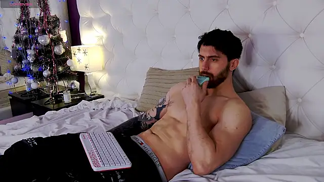 Oscar Miller  online show from January 17, 9:18 pm