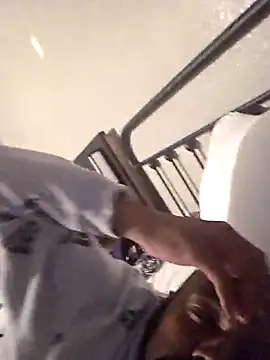 Snapshot of xHelloKitty chatting on September 10, 4:12 am xHelloKitty online show from September 10, 4:12 am