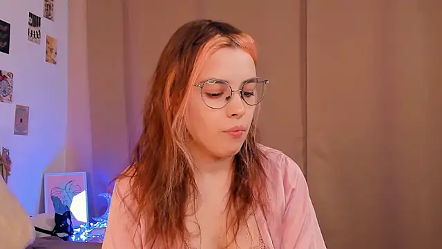 VedaSchulz online show from March 11, 8:04 pm