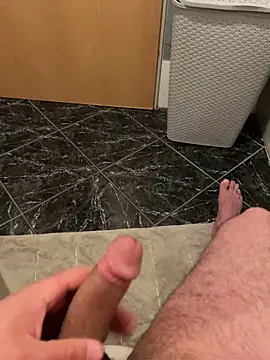 Snapshot of geilheit12 chatting on November 13, 4:17 pm geilheit12 online show from November 13, 4:17 pm