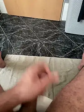 Snapshot of geilheit12 chatting on December 3, 11:52 am geilheit12 online show from December 3, 11:52 am