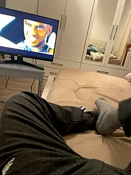 Snapshot of geilheit12 chatting on January 7, 6:32 pm geilheit12 online show from January 7, 6:32 pm