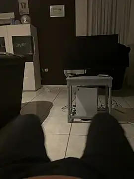 Snapshot of geilheit12 chatting on February 23, 7:22 pm geilheit12 online show from February 23, 7:22 pm