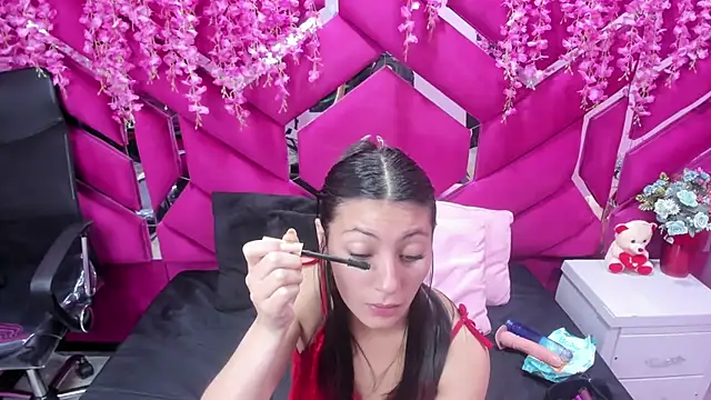  Luna Bennett online show from February 10, 12:42 pm