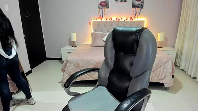 Snapshot of Miss_Cataleya__ chatting on July 25, 11:41 am Miss Cataleya online show from July 25, 11:41 am