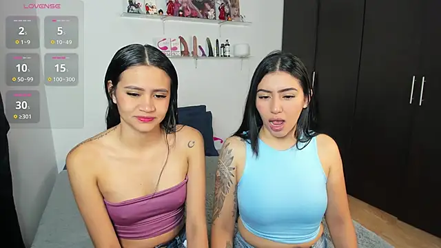 marianaandvalen online show from November 1, 11:34 am