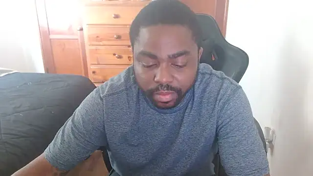 Breadwinnah online show from October 26, 9:31 pm