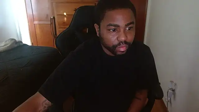 Breadwinnah online show from October 29, 4:42 pm