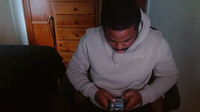 Breadwinnah online show from November 10, 3:00 pm